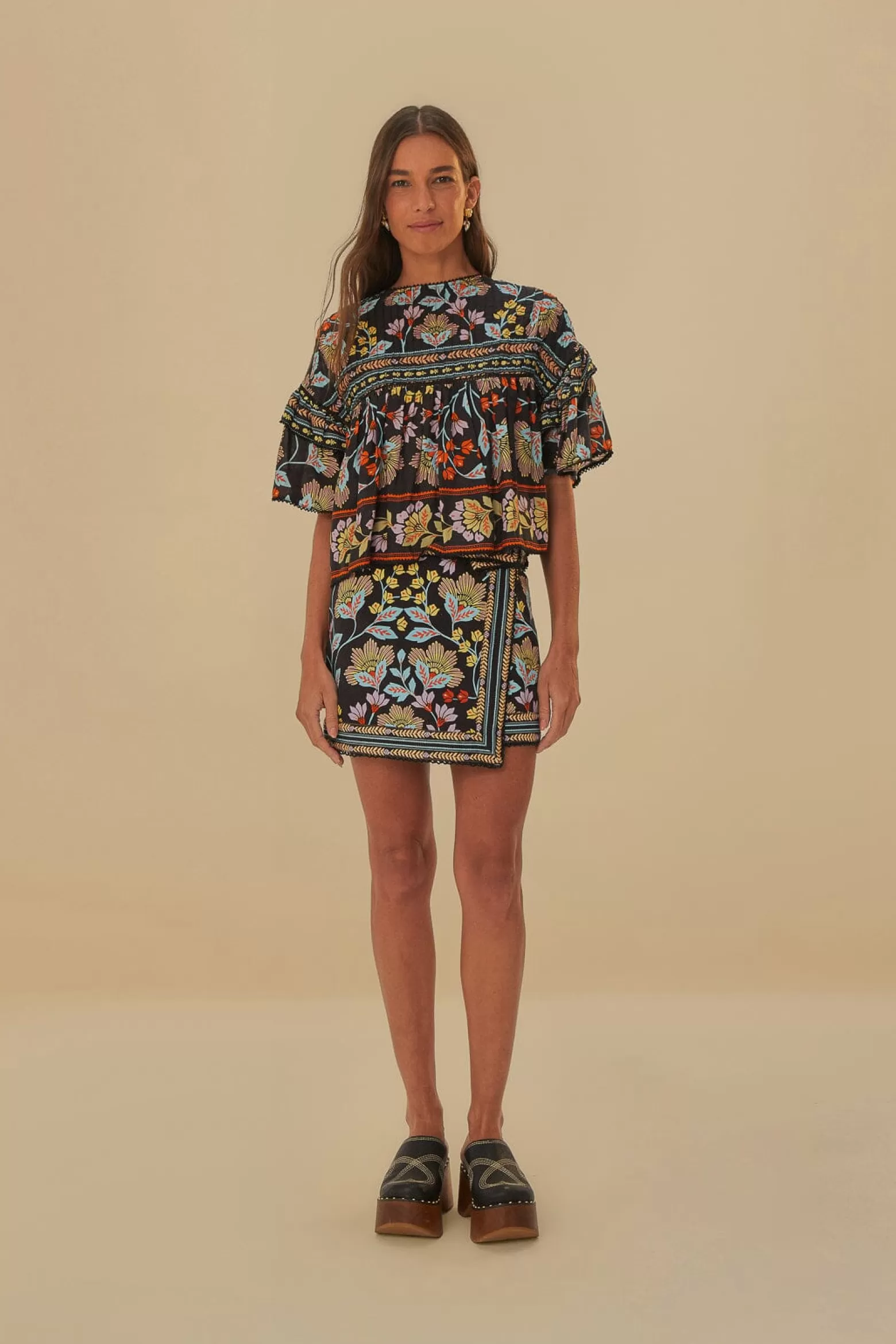 Sale FARM Rio  BLACK FLOWERY RUFFLE BLOUSE